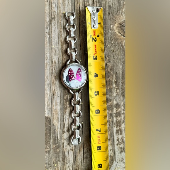 Disney Minnie Mouse with a Pink Sparkly Bow Watch - Picture 3 of 13